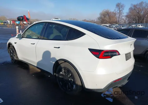 2020 Tesla Model Y Long Range Dual Motor All-Wheel Drive from USA, damaged, VIN 5YJYGDEE6LF051602